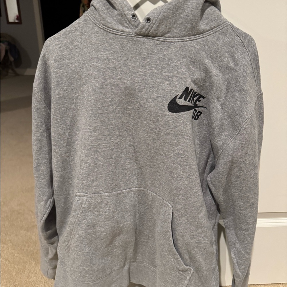 Nike SB Men's Grey Hoodie